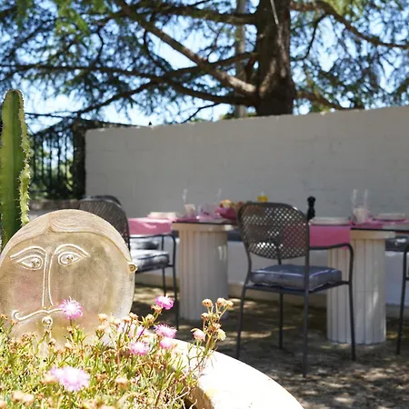 Corte Artemide Couette-café Ostuni